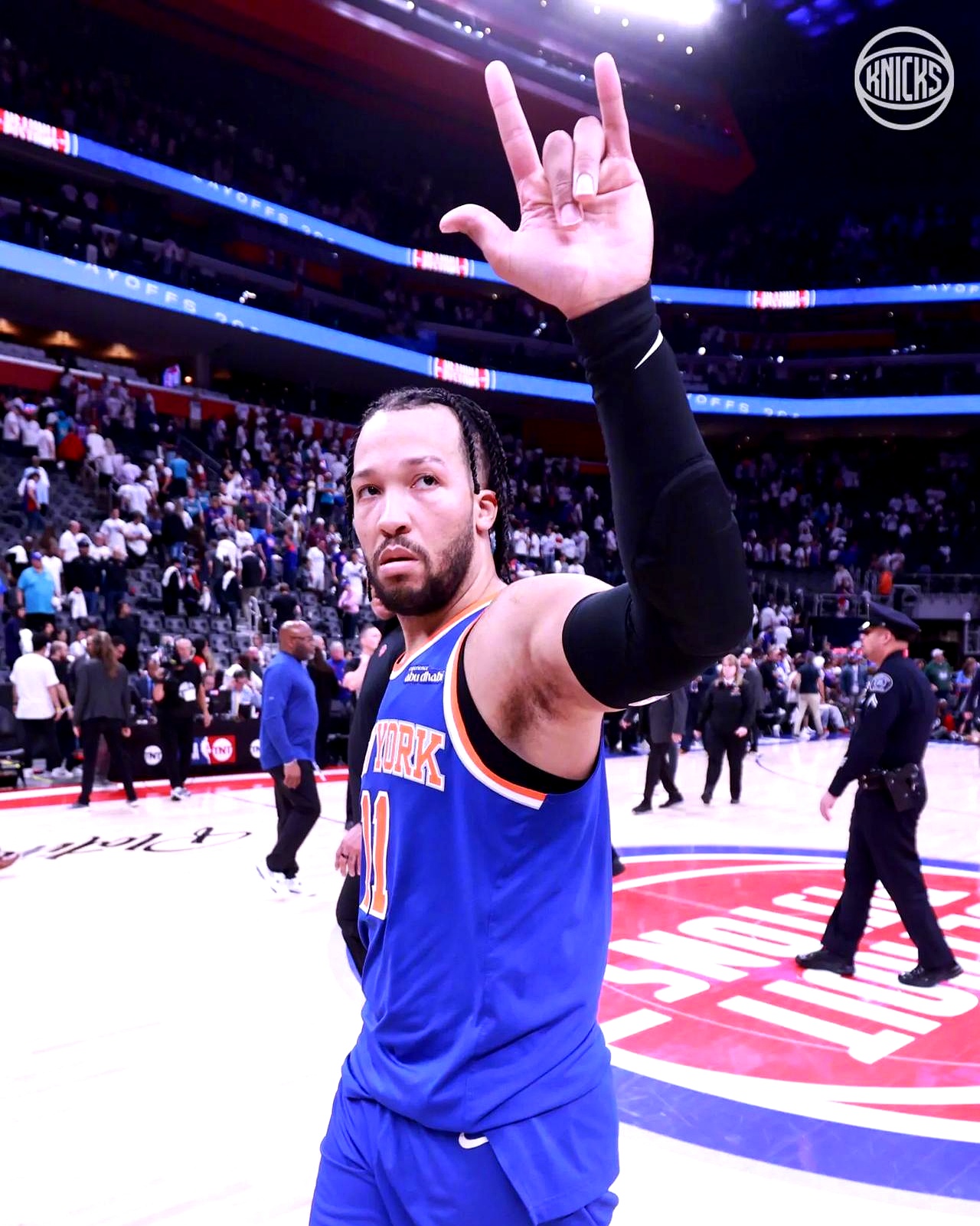 尼克斯击败凯尔特人，欧文缺席仍不耽误球队连胜