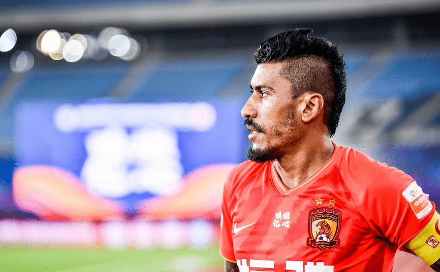 包含恒大豪取连胜，力压群雄的词条